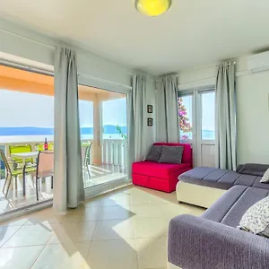 Hana Apartament