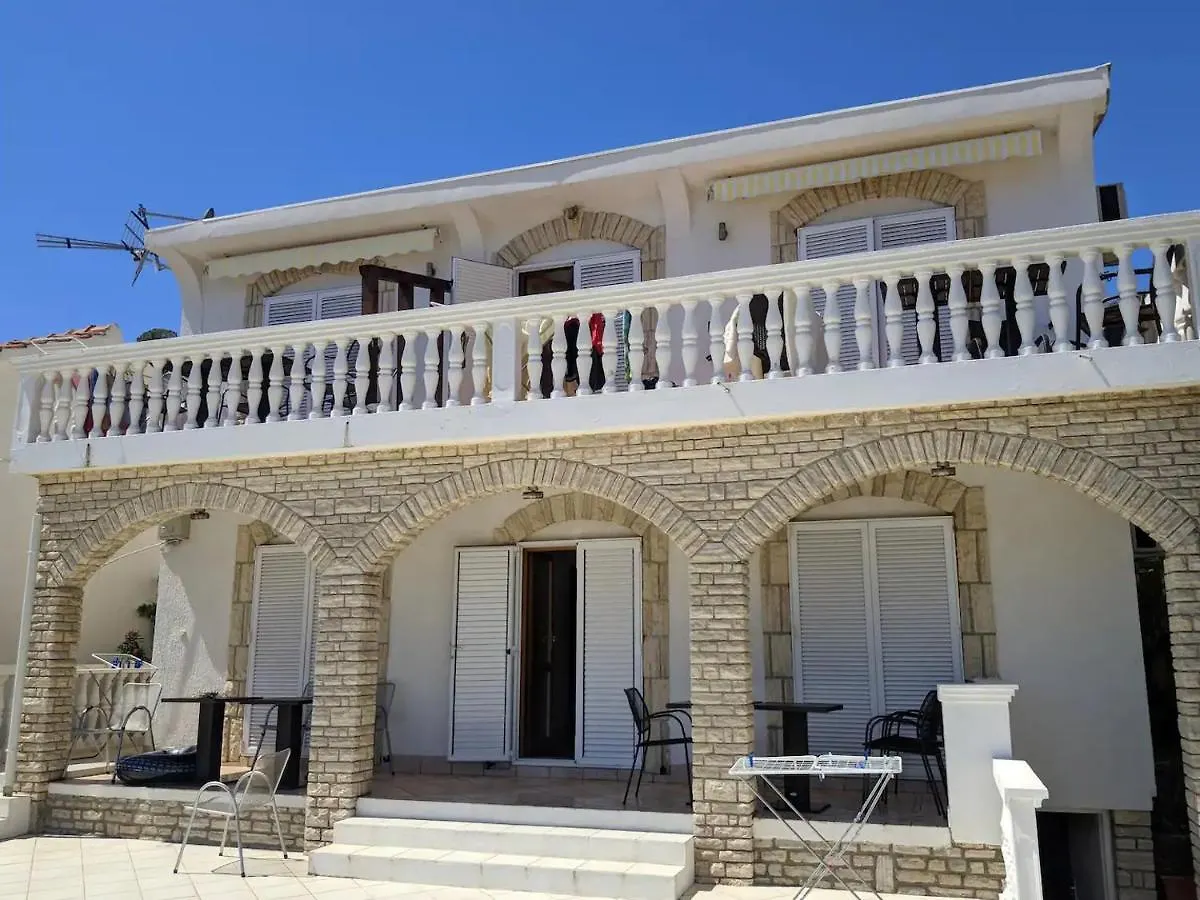 Apartmani Mestrovic Drage Apartmán